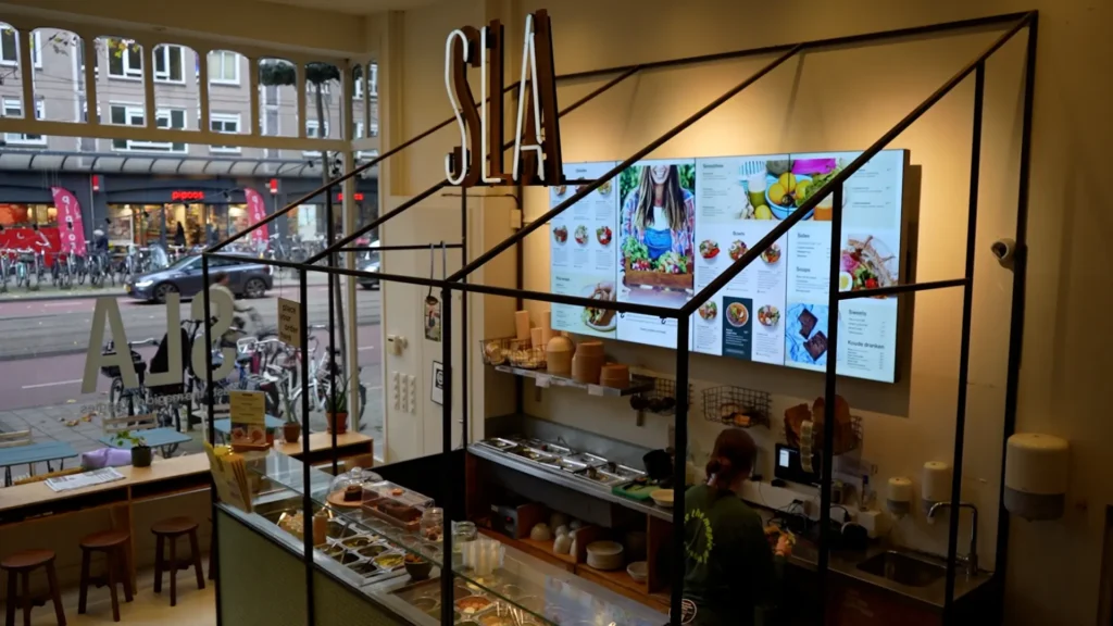 Menupresentatie voor SLA Amsterdam op videowall schermen