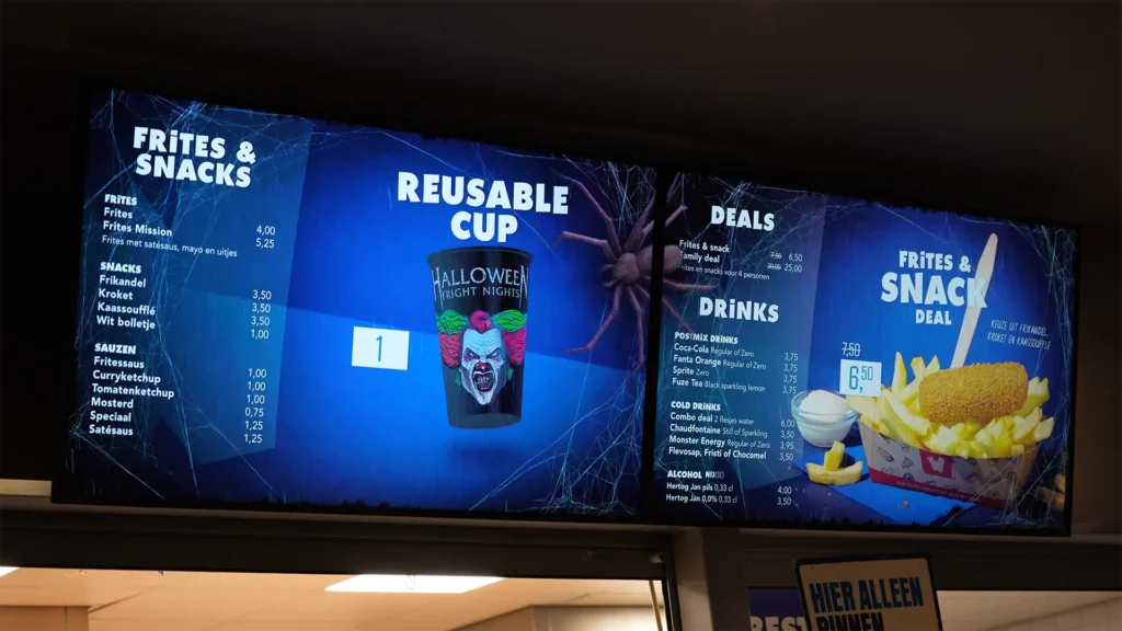 Visueel aantrekkelijke menuboards in Halloween thema bij Walibi Holland